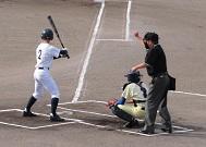 国府中の先攻で試合開始