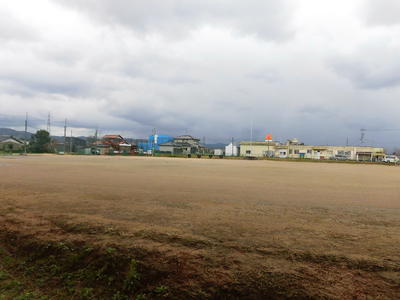 白山も真冬の曇天に隠れて見えません