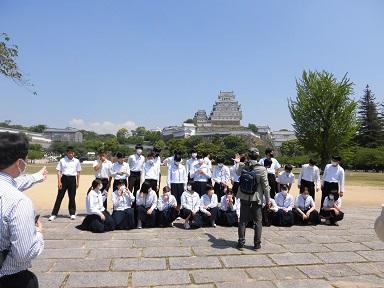 姫路城で集合写真を撮りました